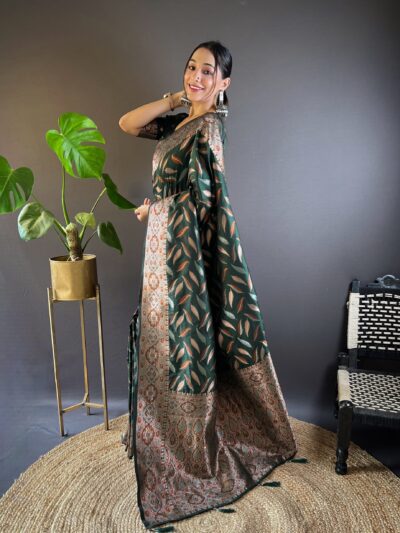 Royal Green Luxurious Soft Silk Saree with Triple Zari Paan Weaves and Regal Zari Woven Pallu