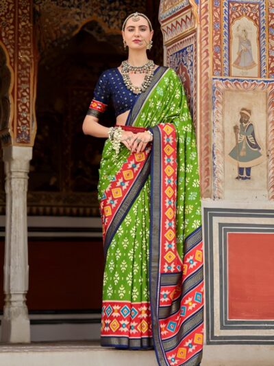 Green Exquisite Mercerized Sigma Silk Saree with Vibrant Motifs and Aqua Finish